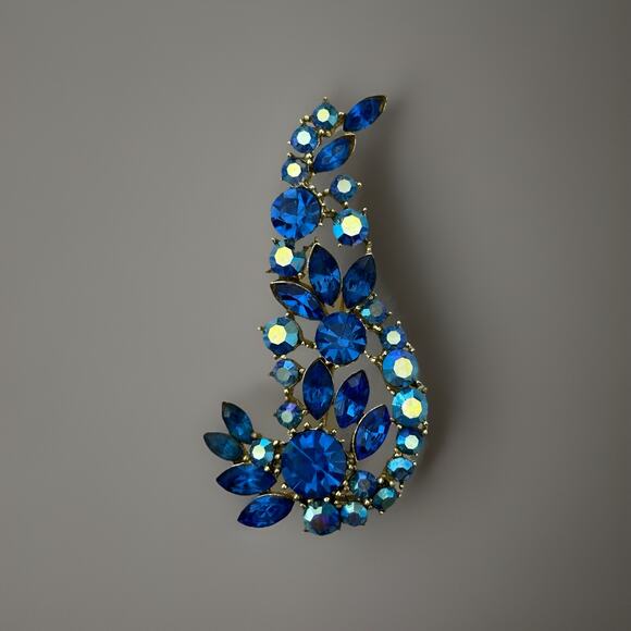 Beautiful Vtg Crystal Brooch - Picture 1 of 2